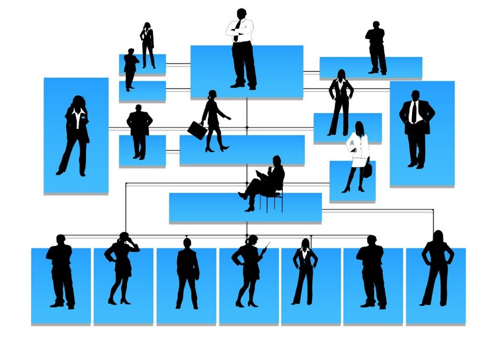 Wat je als secretaresse doet varieert van de telefoon opnemen tot evenementen organiseren. Een echte spin in het web dus.
