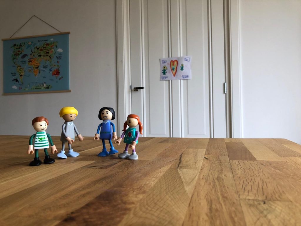 Kindercoach aan het werk in de prakrijk